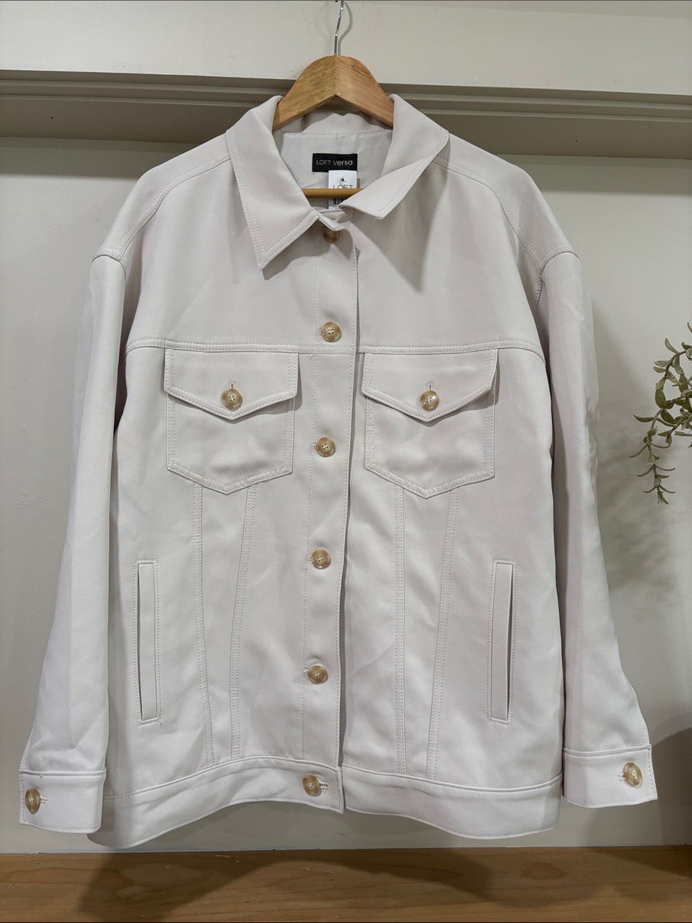 Loft Versa Off White Modern Double Chest Pockets Oversized Jacket, Size L, NWT